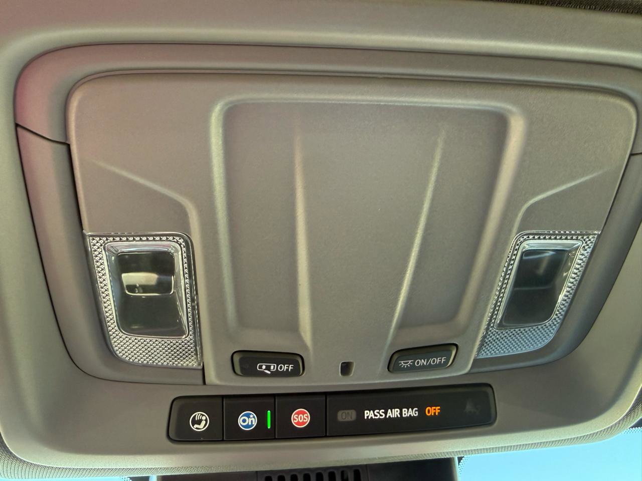 Used 2025 Chevrolet Silverado 2500 LT w/ Convenience Package image 33