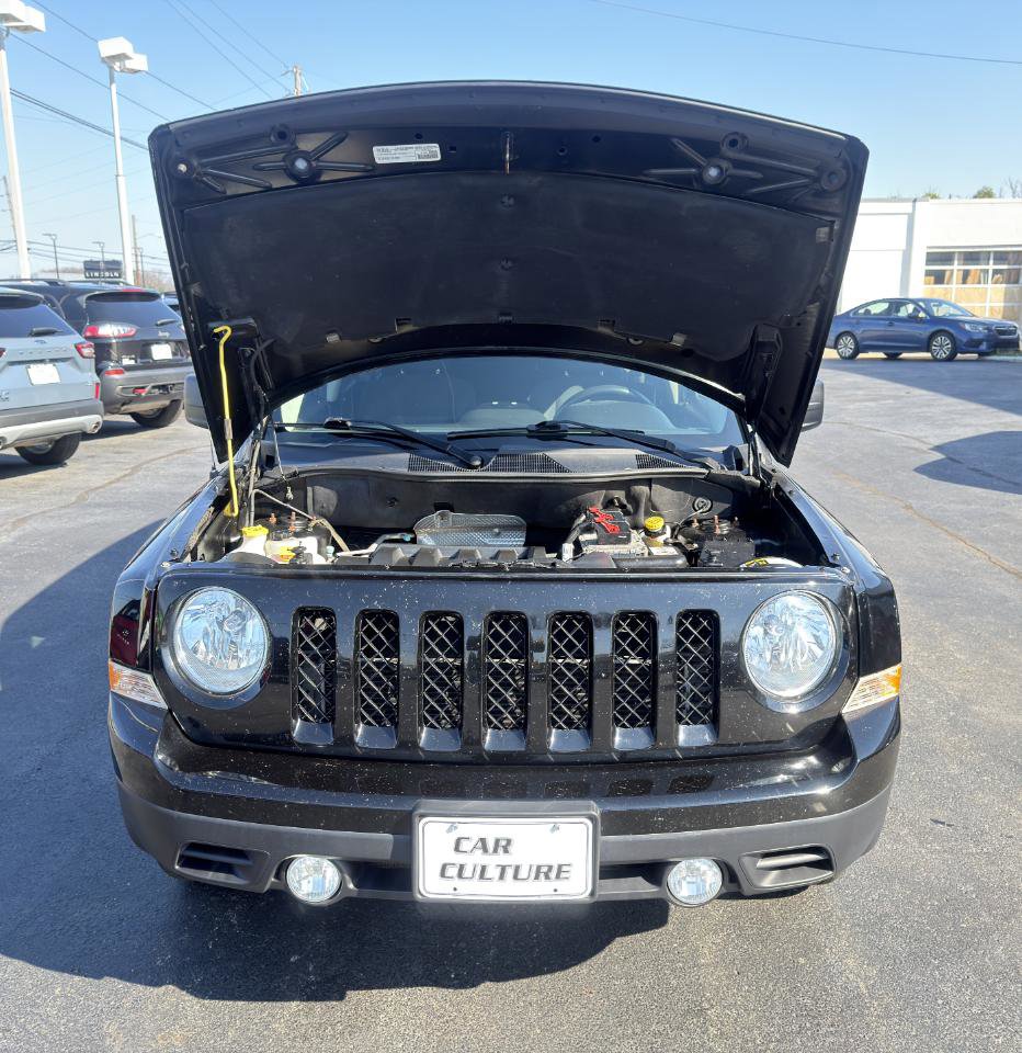 Used 2015 Jeep Patriot Latitude AWD/4WD image 57