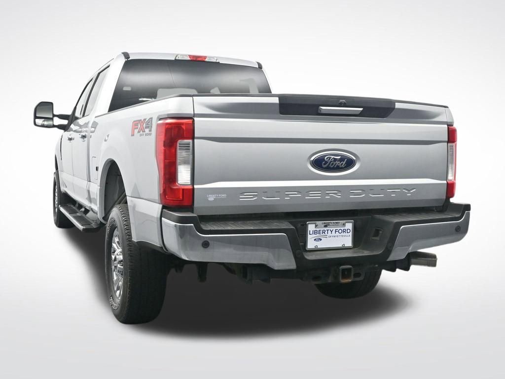 Used 2018 Ford F250 XLT w/ XLT Premium Package image 9