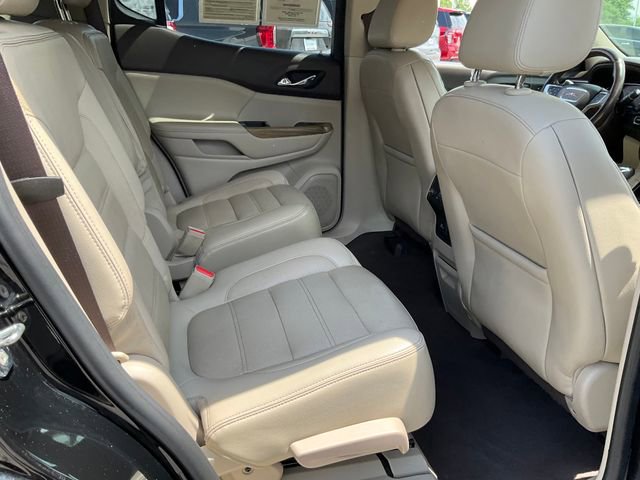 Used 2017 GMC Acadia Denali w/ Technology Package FWD image 21