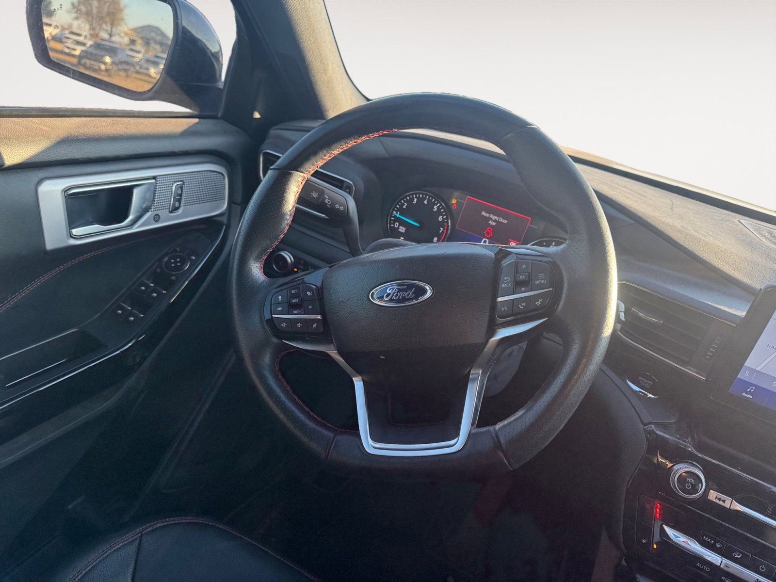 Used 2023 Ford Explorer ST-Line w/ Class IV Trailer Tow Package image 12