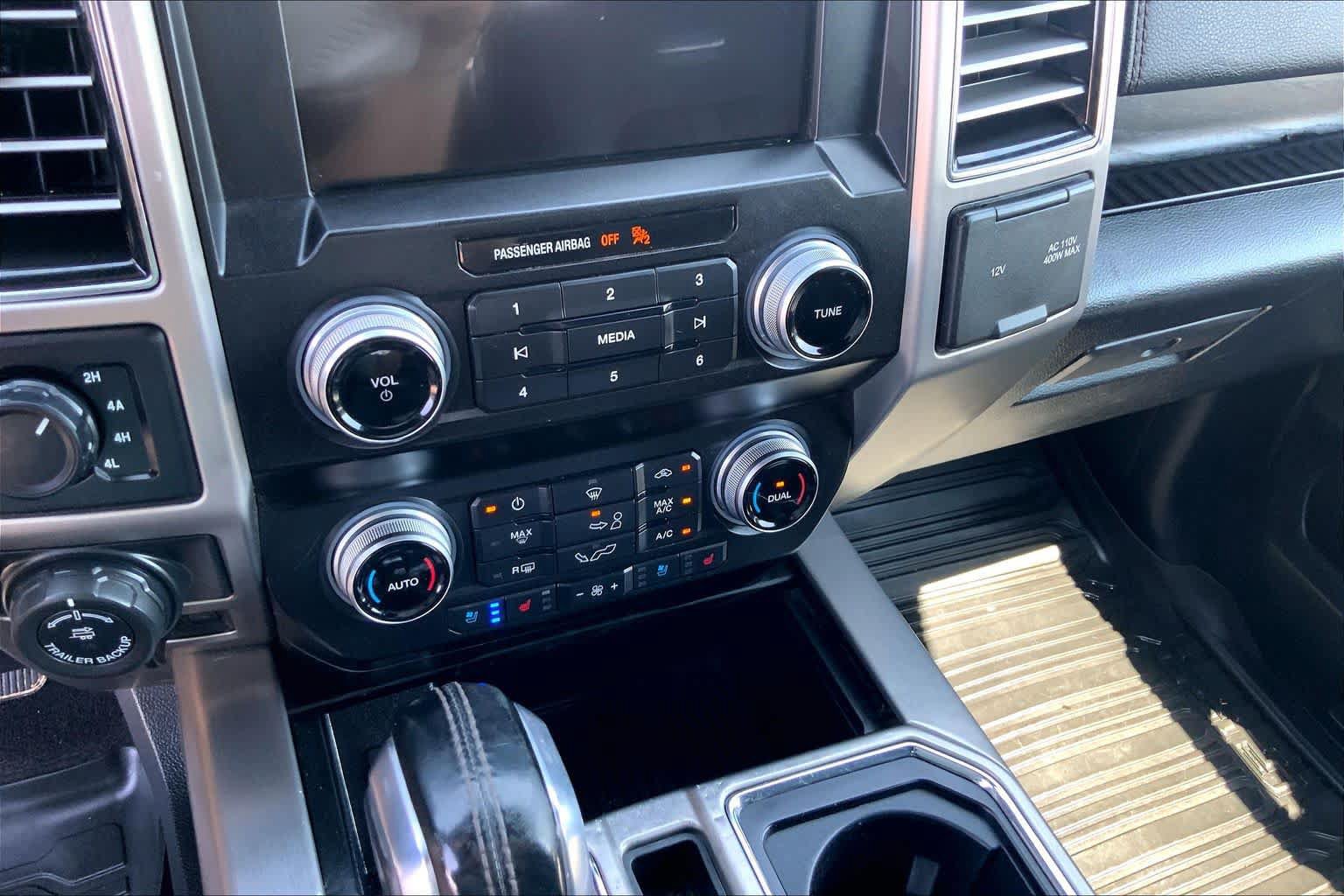 Used 2020 Ford F150 Platinum w/ Equipment Group 701A Luxury AWD/4WD image 35