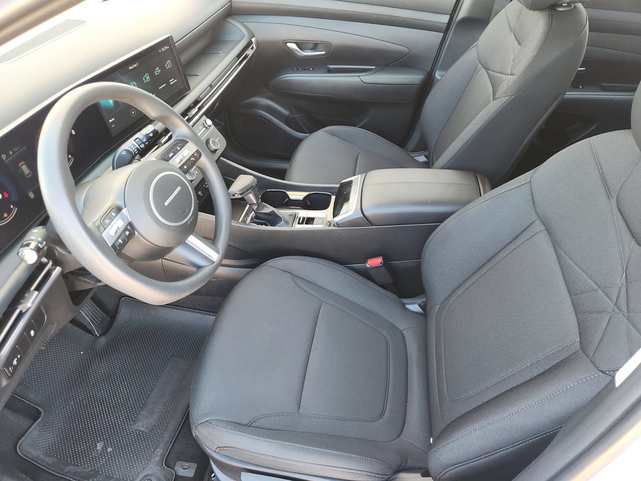 Certified 2025 Hyundai Tucson SE FWD image 9