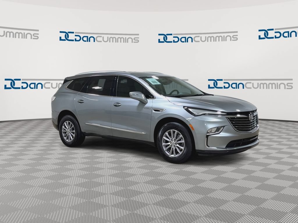 Used 2024 Buick Enclave Essence w/ LPO, Floor Liner Package FWD image 2