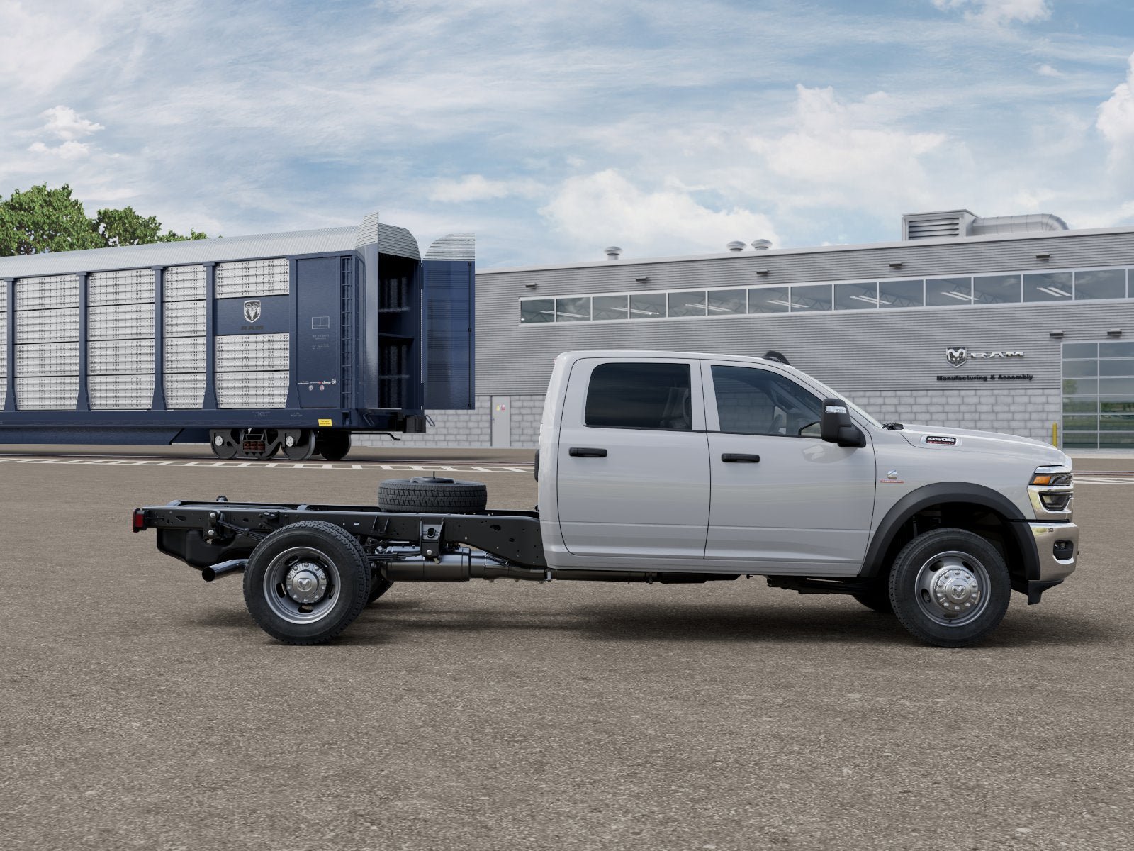 New 2026 RAM 4500 Tradesman w/ Chrome Appearance Group AWD/4WD image 12