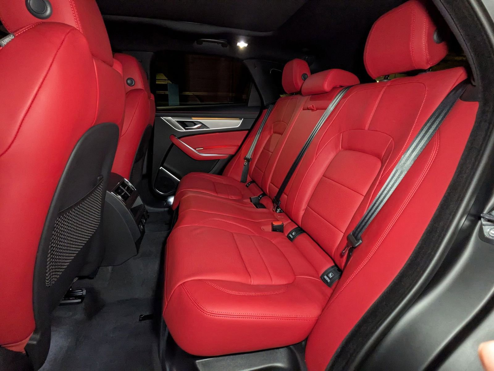 New 2026 Jaguar F-PACE R-Dynamic S image 16
