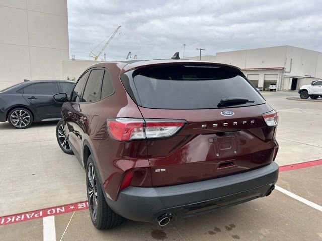 Used 2021 Ford Escape SE w/ SE Sport Appearance Package FWD image 5