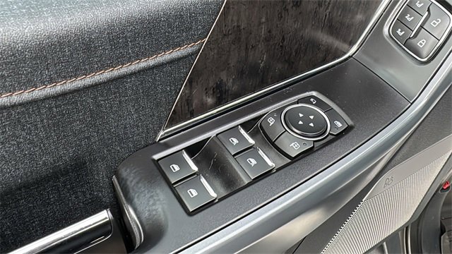 Used 2022 Ford F150 Lightning Lariat w/ Equipment Group 511A High image 11