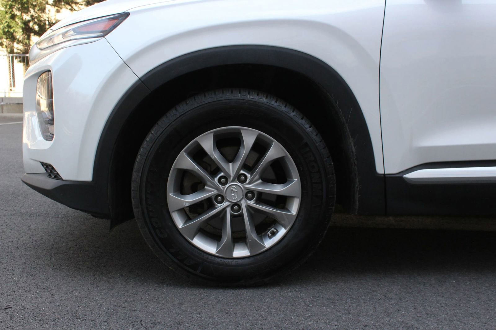 Used 2019 Hyundai Santa Fe SE FWD image 11