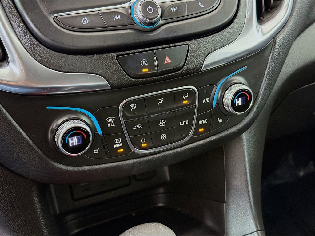 Used 2022 Chevrolet Equinox LT image 32