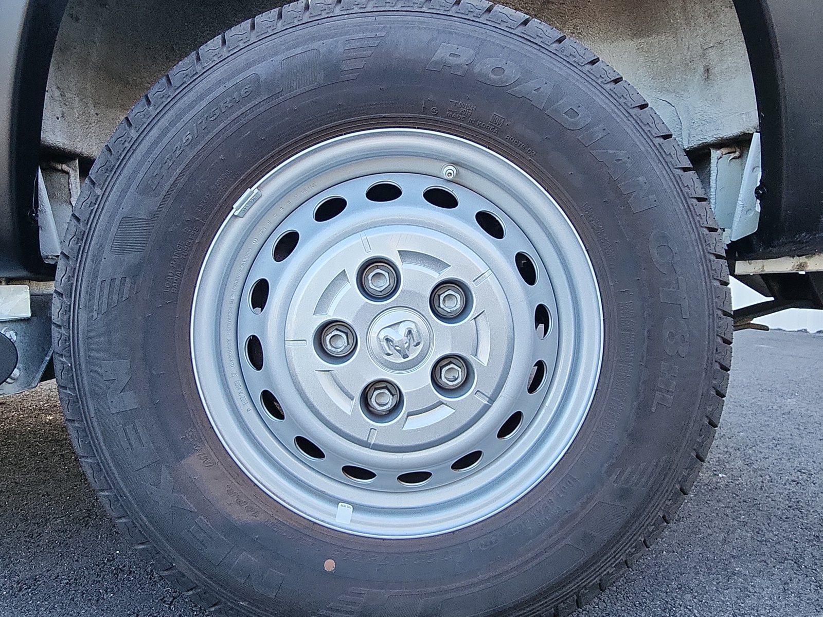 Used 2025 RAM ProMaster 2500 w/ U-Haul Equipment Group FWD image 9