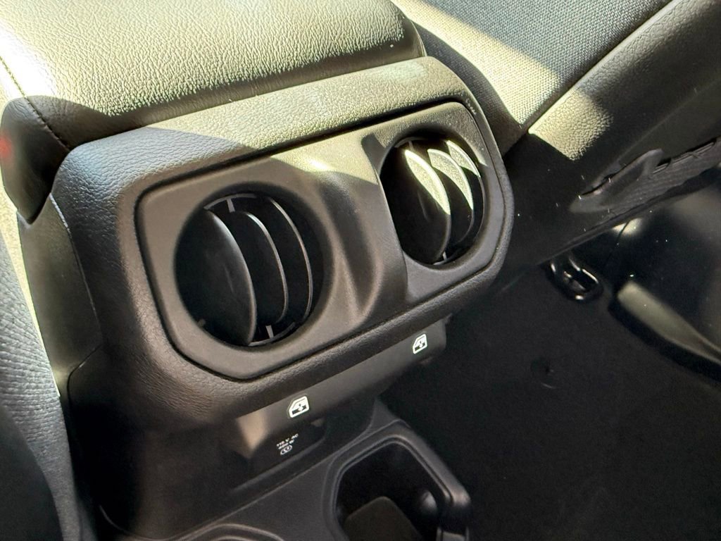 New 2025 Jeep Gladiator Rubicon w/ Convenience Group image 28