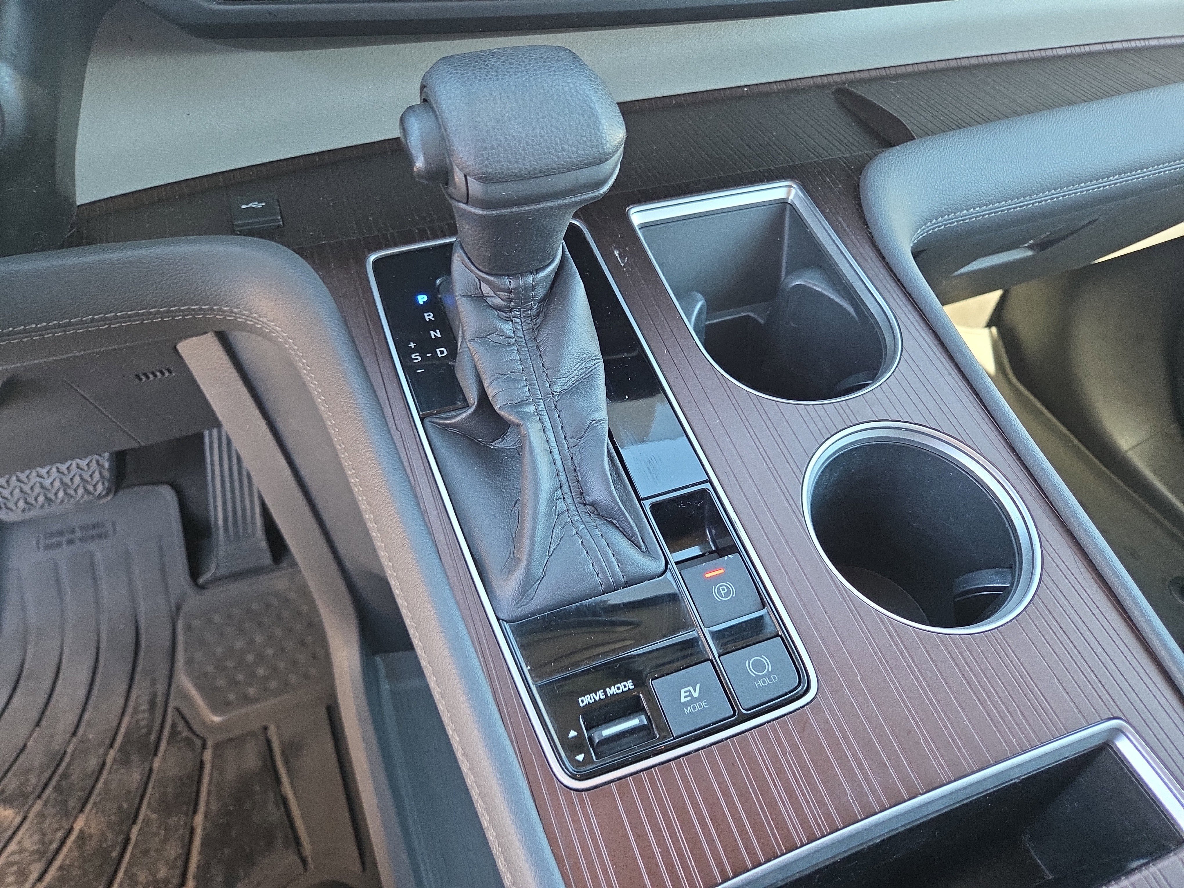 Certified 2021 Toyota Sienna LE image 26