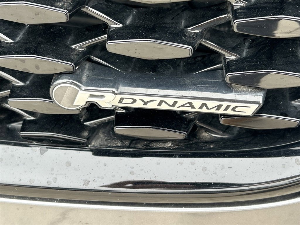 Used 2024 Jaguar F-PACE R-Dynamic S image 11