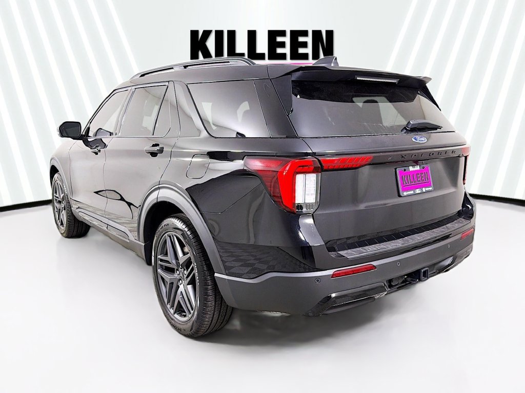 New 2026 Ford Explorer ST-Line w/ ST-Line Street Pack RWD image 5