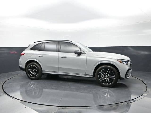 Used 2026 Mercedes-Benz GLC 300 image 6