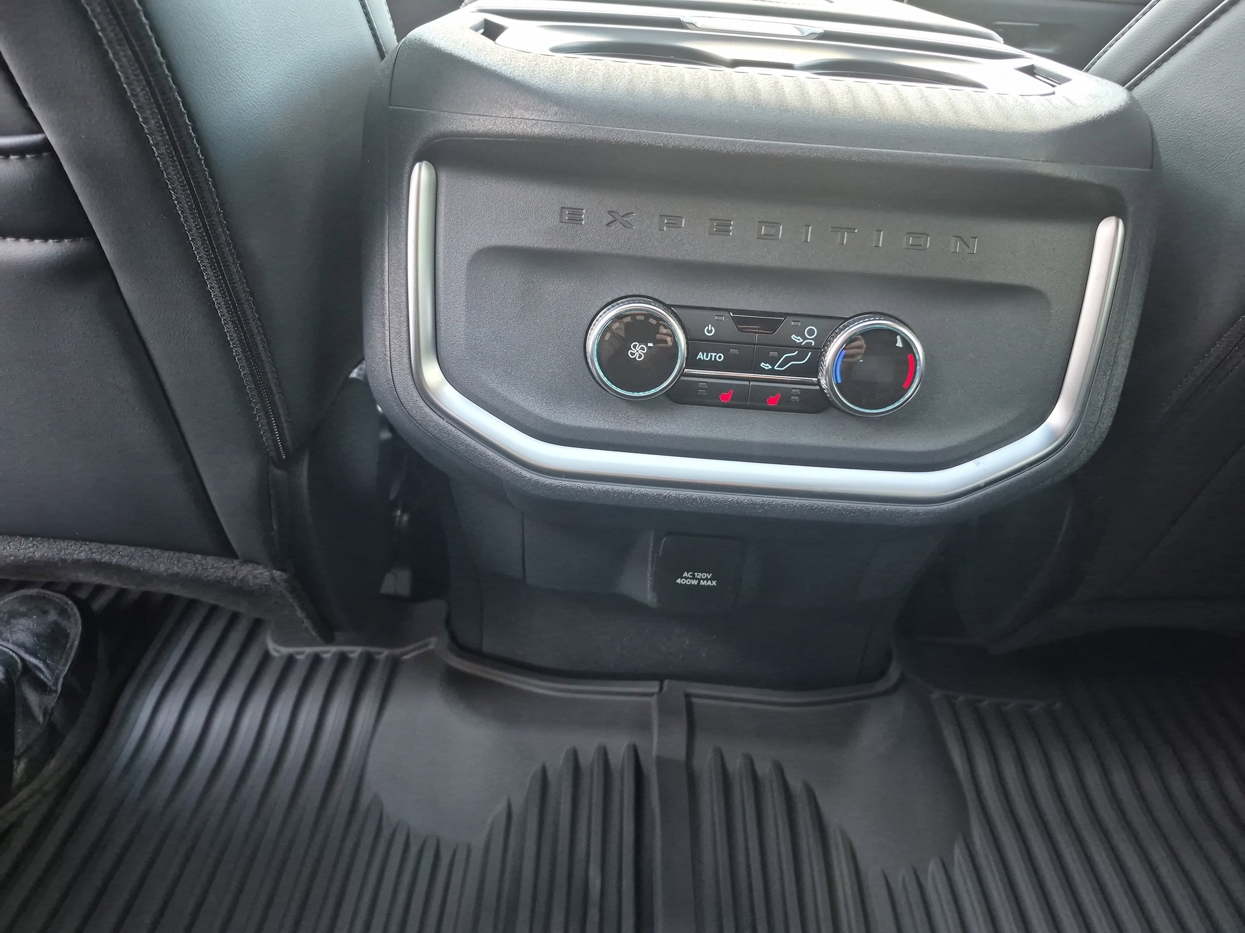 New 2025 Ford Expedition Max Platinum w/ Stealth Performance Package image 22