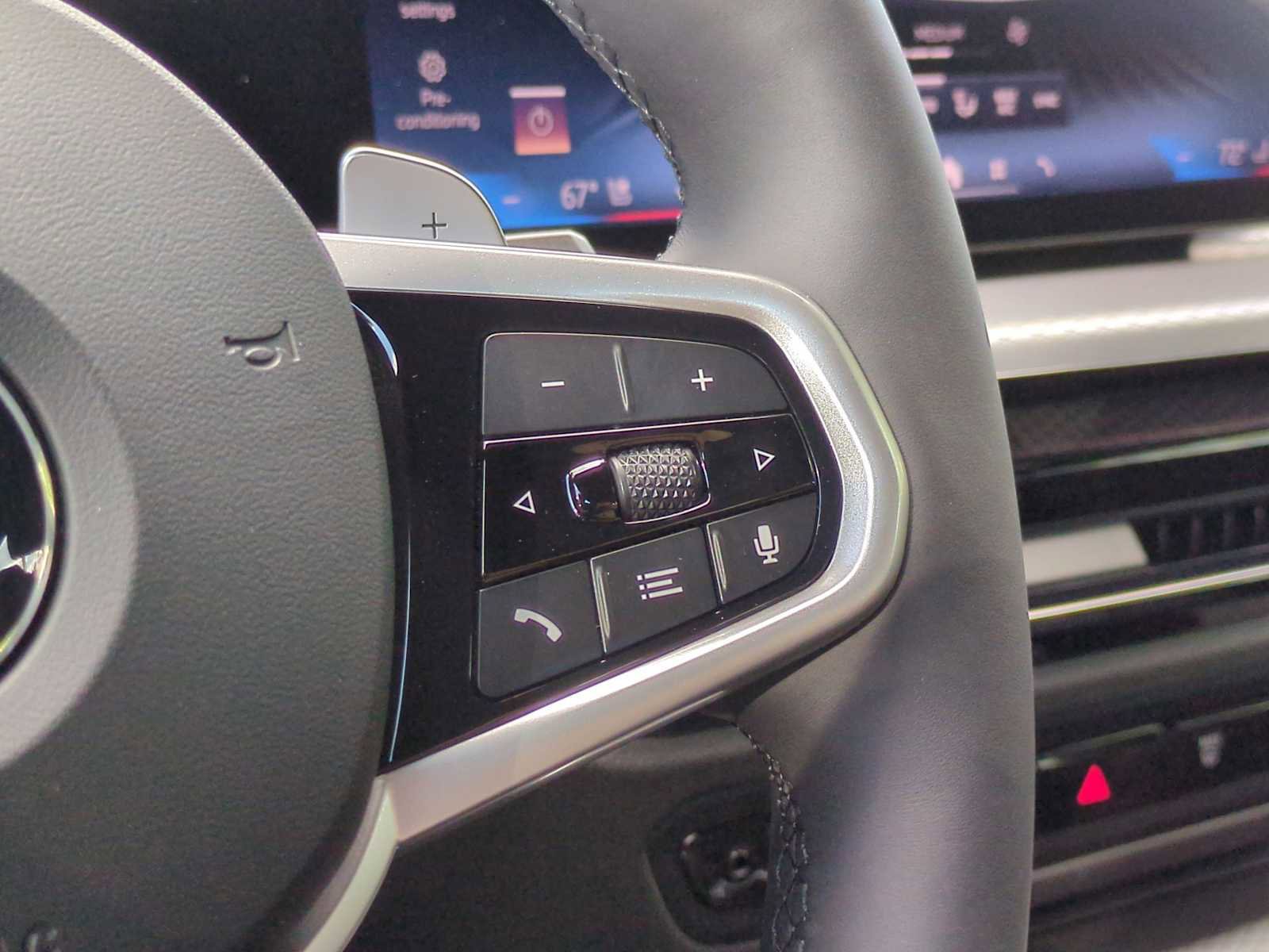 New 2025 BMW 330i xDrive 330i xDrive w/ M Sport Package image 27