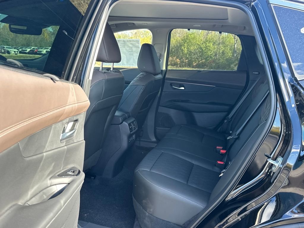 New 2026 Nissan Murano Platinum w/ Cargo Package image 14