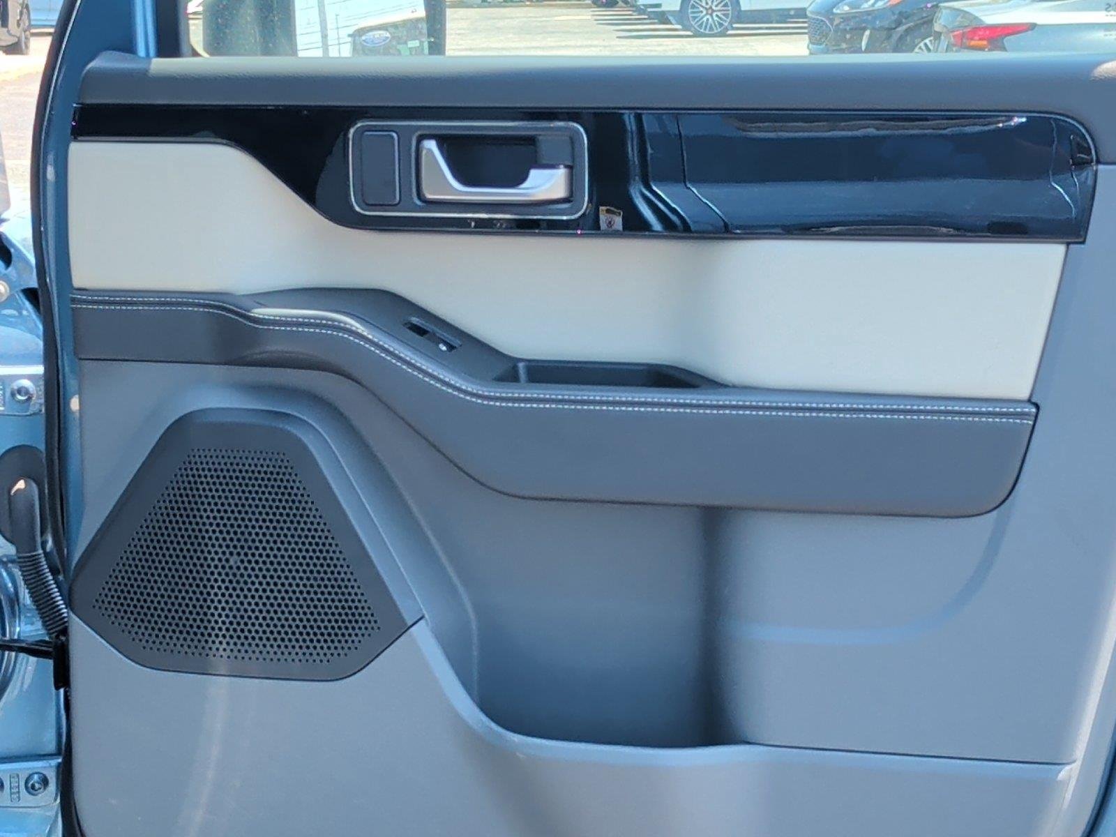 Used 2024 INEOS Grenadier Station Wagon AWD/4WD image 39