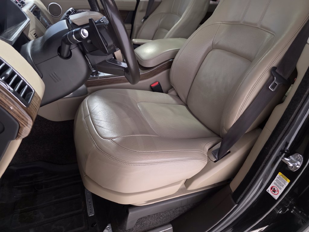 Used 2019 Land Rover Range Rover HSE AWD/4WD image 18