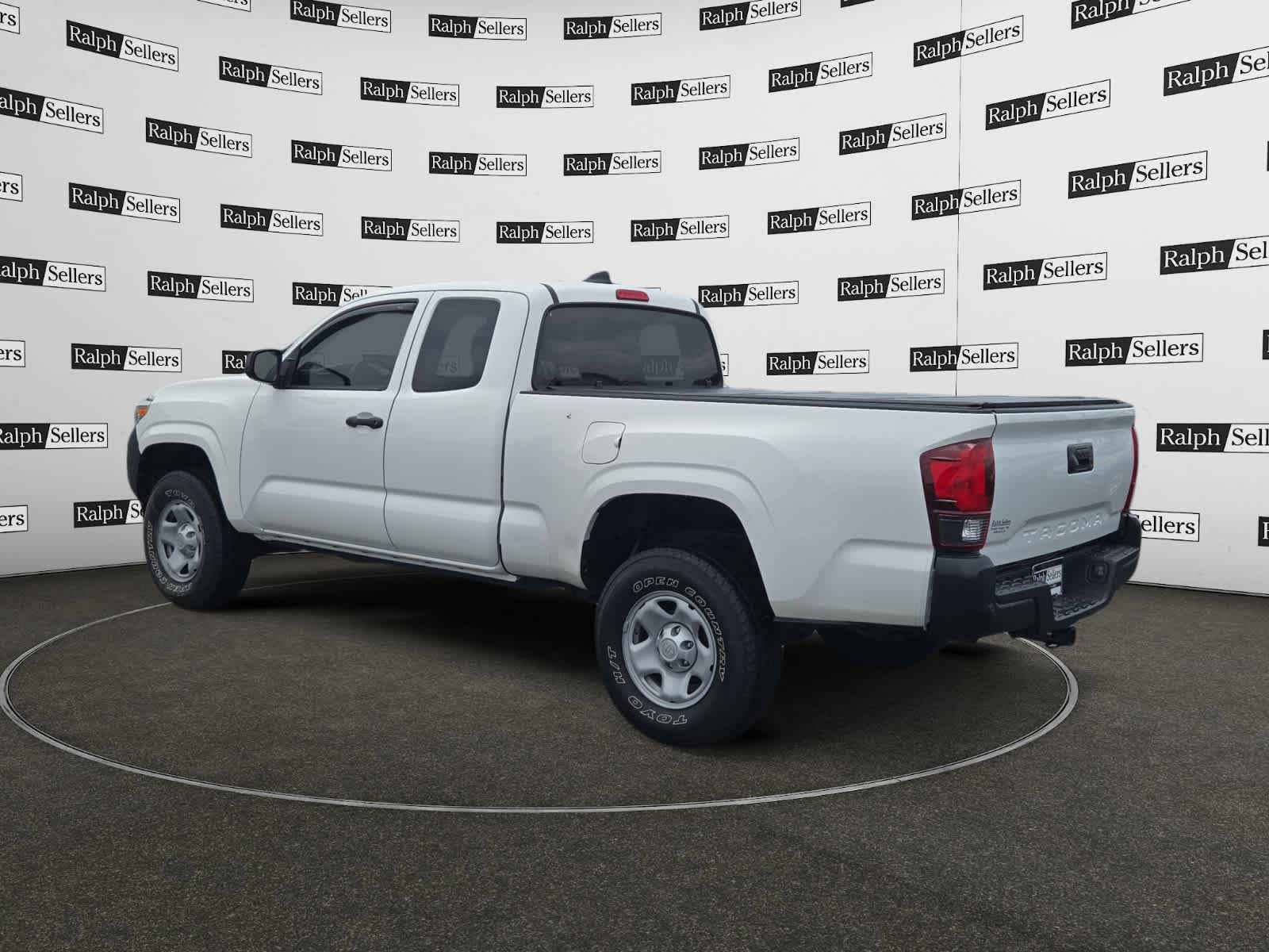 Used 2021 Toyota Tacoma SR RWD image 4