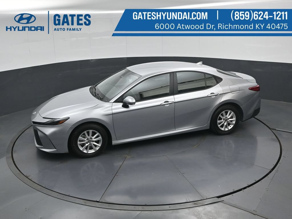 Used 2025 Toyota Camry LE FWD image 50