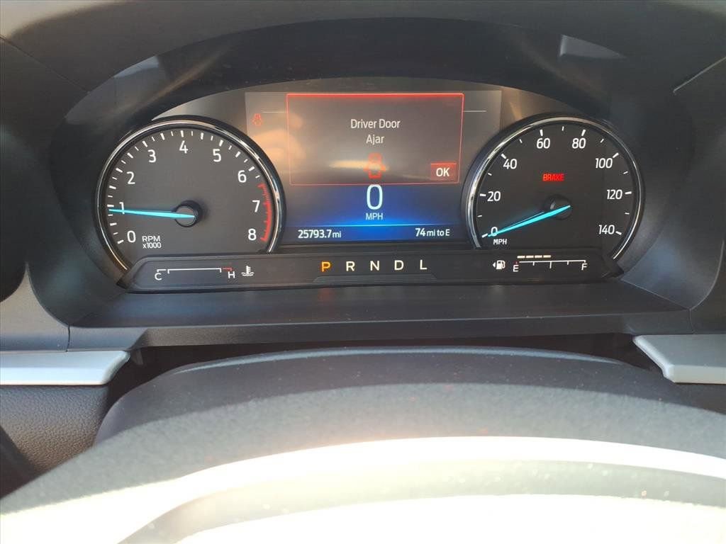 Used 2023 Ford Explorer XLT image 26