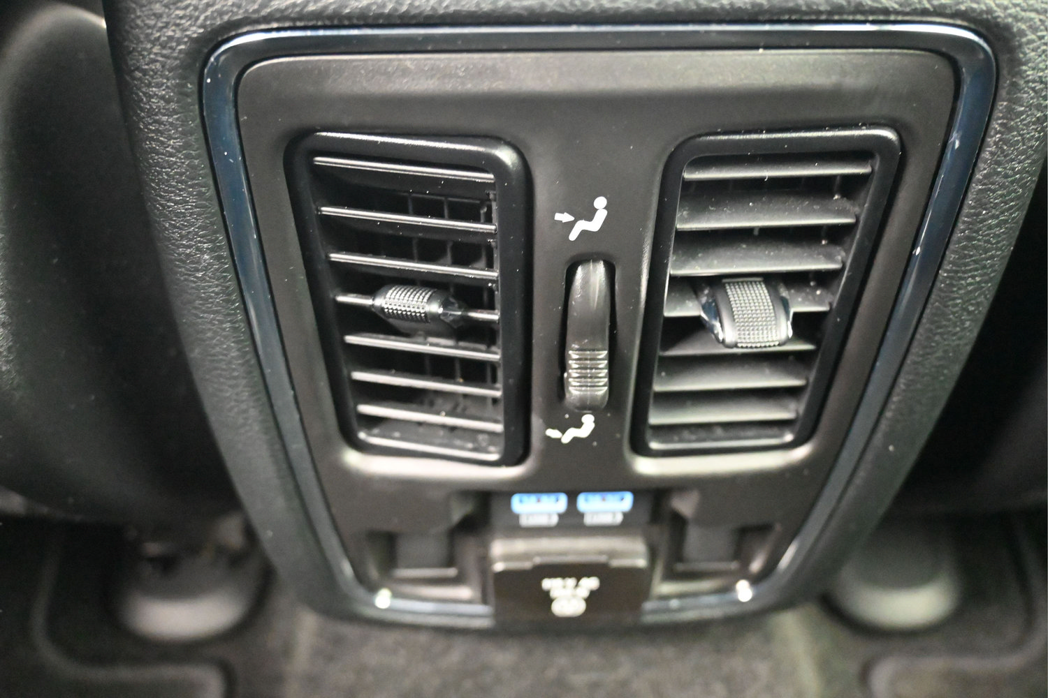 Used 2022 Jeep Grand Cherokee Limited AWD/4WD image 21