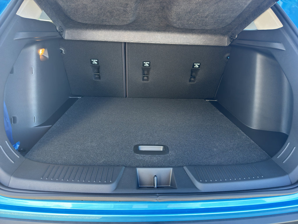 New 2026 Chevrolet Trax LT w/ Sunroof Package FWD image 20