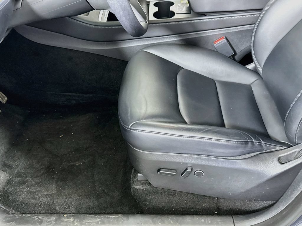 Used 2023 Tesla Model Y Long Range AWD/4WD image 20