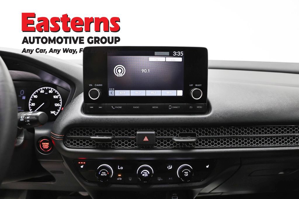 Used 2025 Honda HR-V Sport image 12