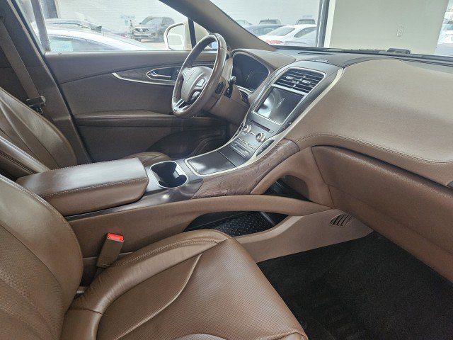 Used 2017 Lincoln MKX Reserve w/ Lincoln MKX Climate Package AWD/4WD image 13
