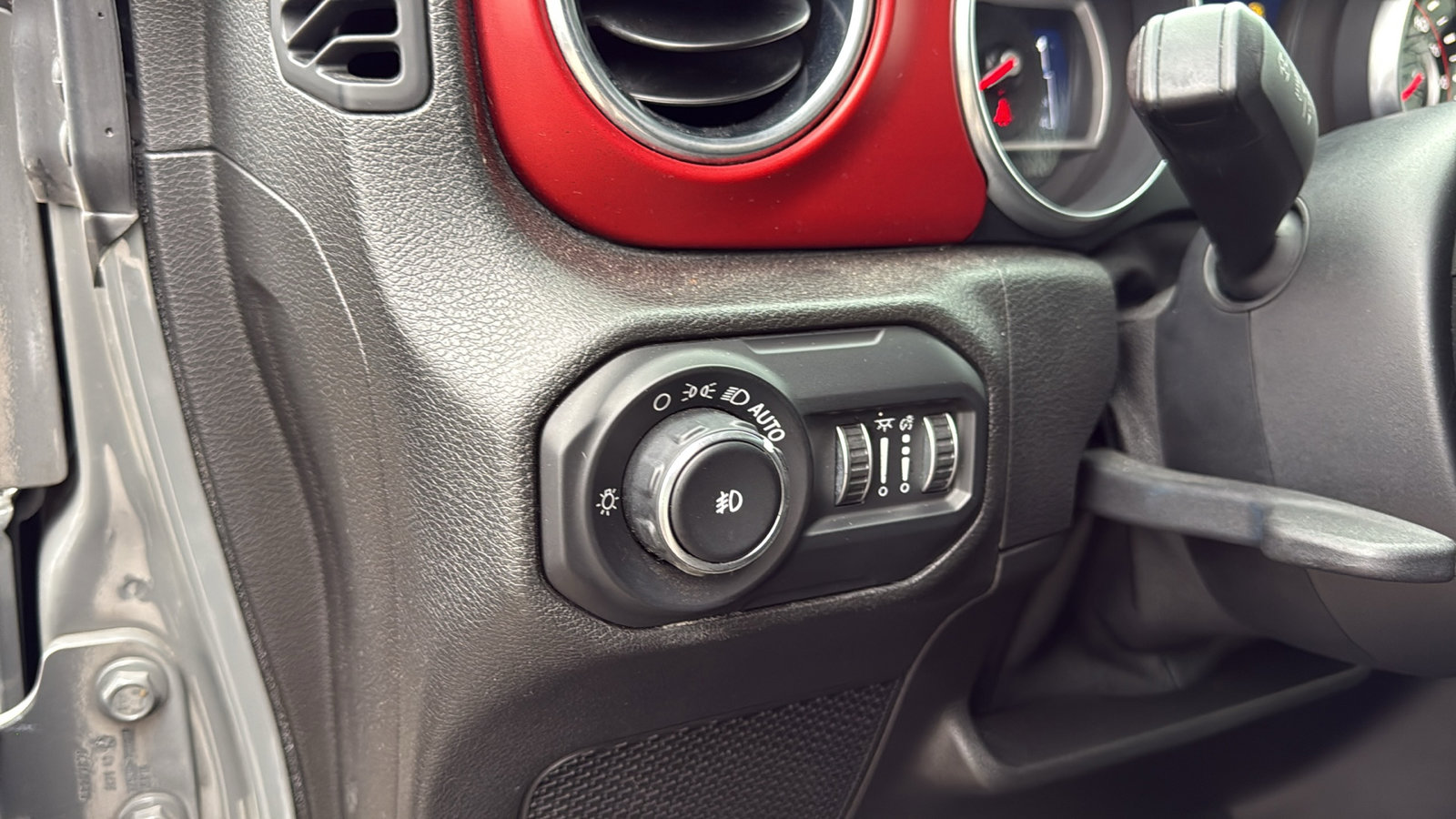 Used 2019 Jeep Wrangler Unlimited Rubicon w/ LED Lighting Group image 13