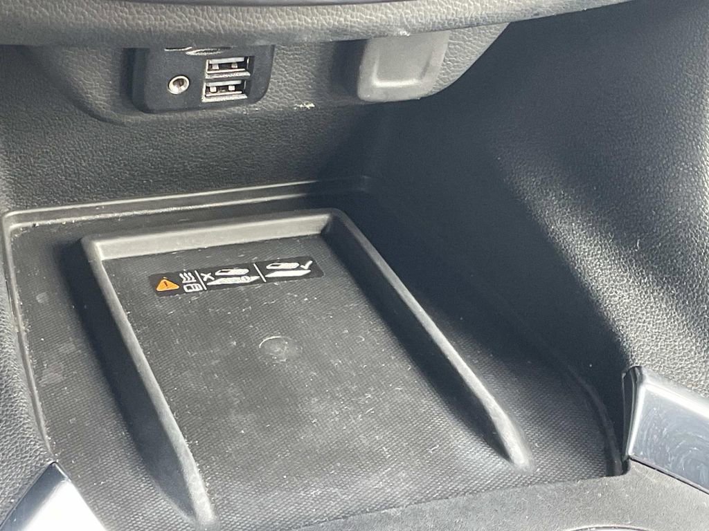 Used 2023 Chevrolet Traverse Premier w/ LPO, Floor Liner Package image 27