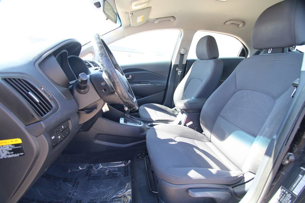 Used 2012 Kia Rio EX w/ Convenience Pkg image 6