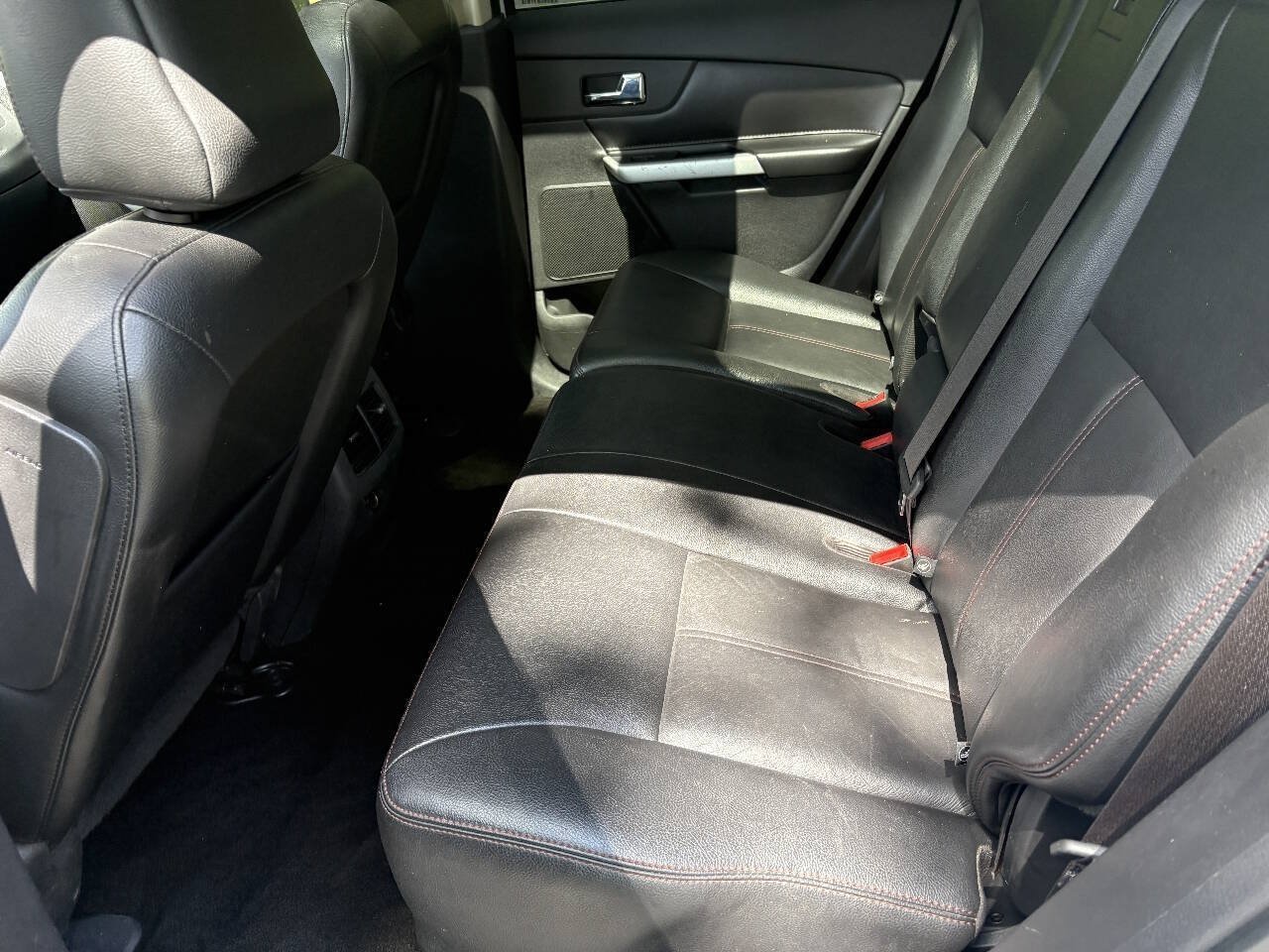 Used 2011 Ford Edge Limited FWD image 21