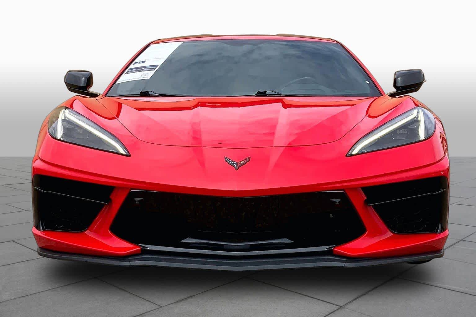 Used 2021 Chevrolet Corvette Stingray Preferred Cpe w/ Z51 Performance Package RWD image 4