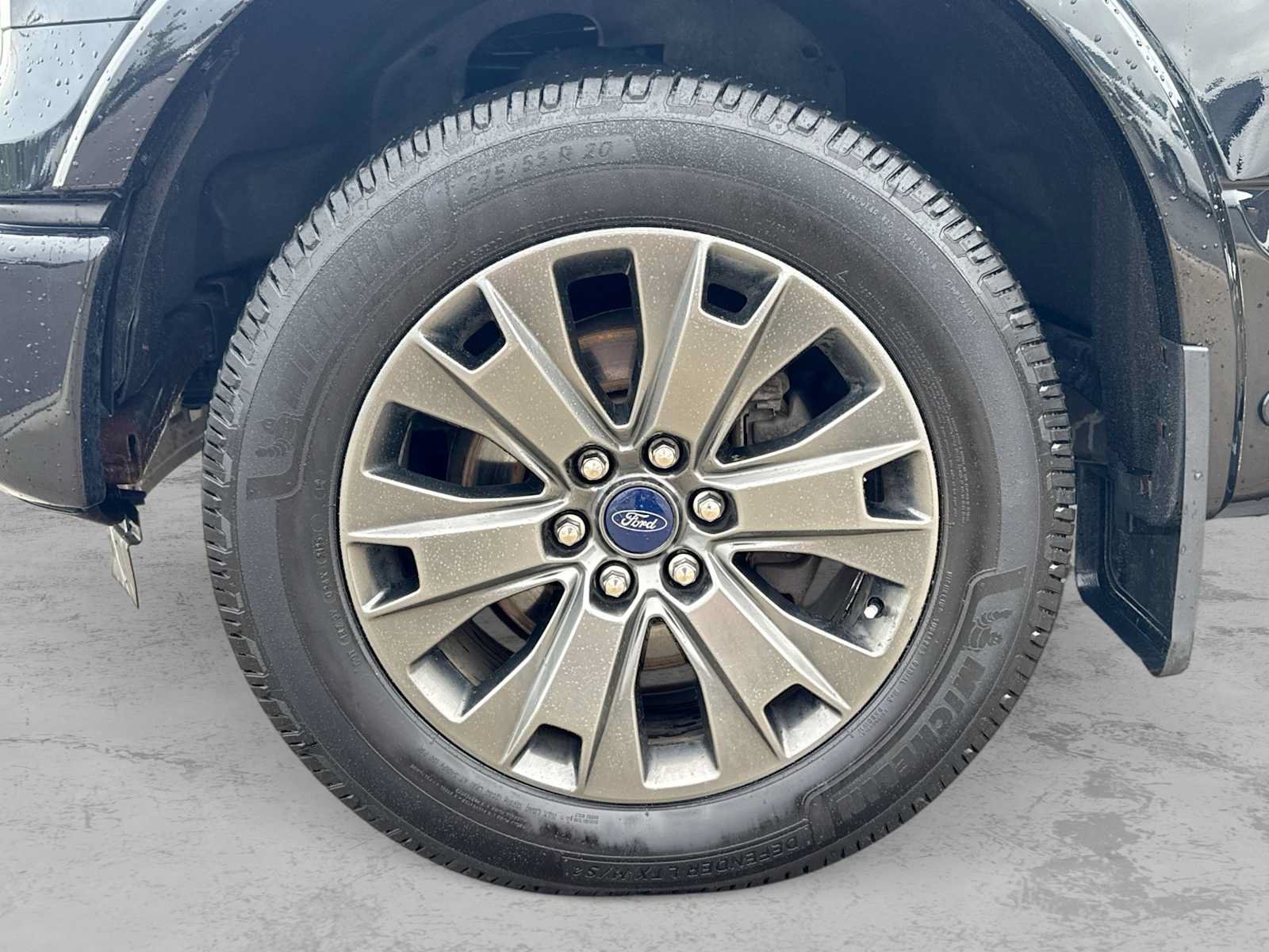 Used 2016 Ford F150 Lariat w/ Equipment Group 502A Luxury AWD/4WD image 13