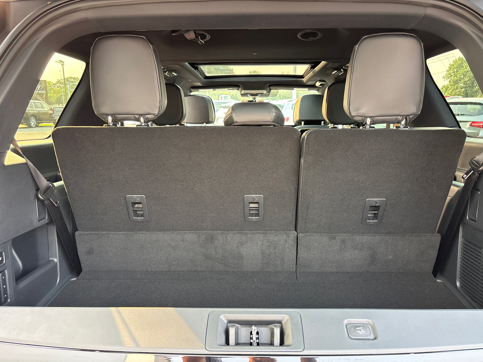 New 2027 Lincoln Navigator Reserve w/ Jet Appearance Package AWD/4WD image 9