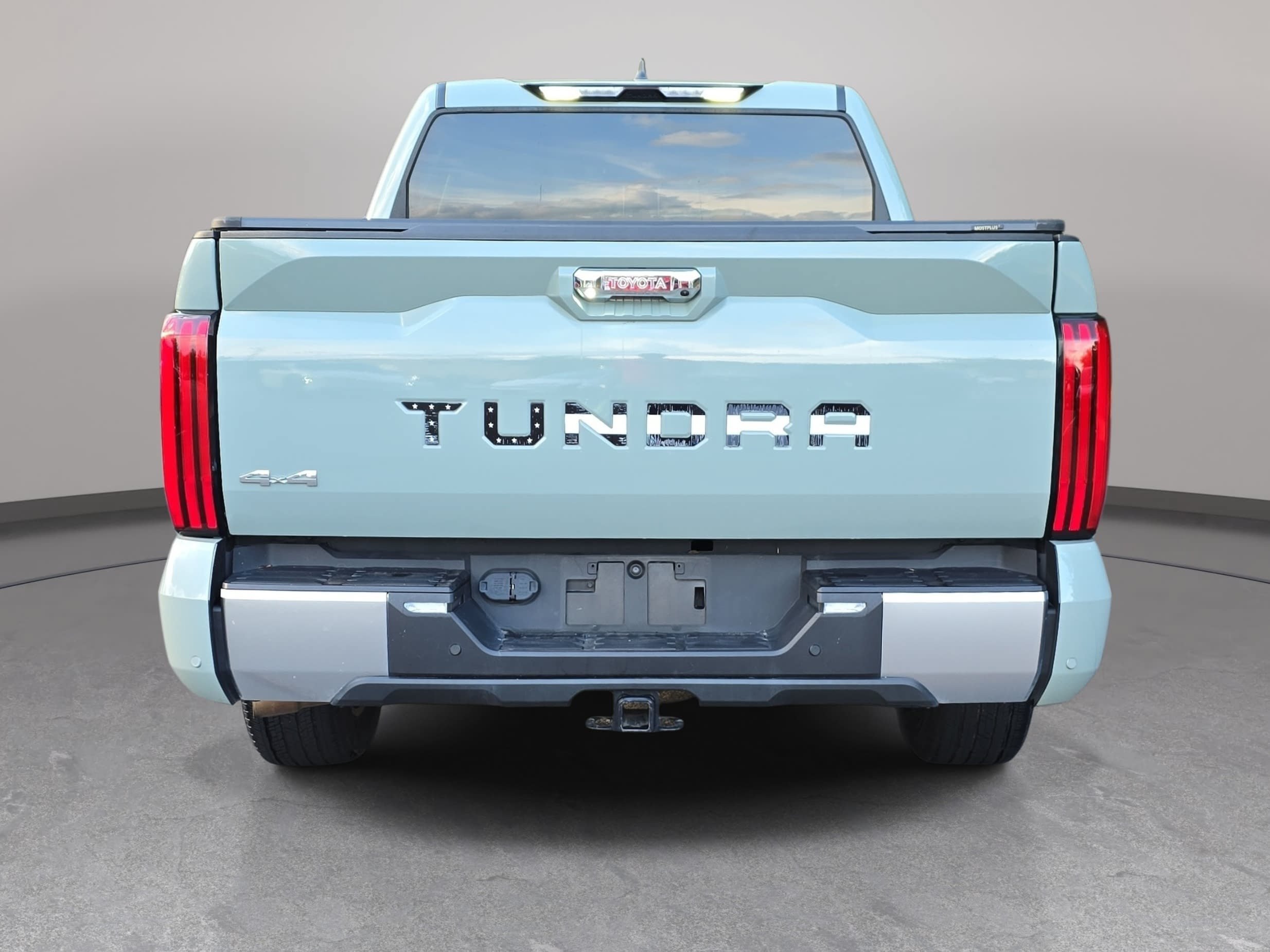 Used 2024 Toyota Tundra Limited w/ Power Package AWD/4WD image 6