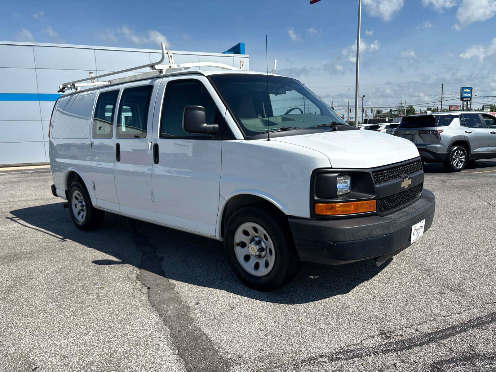 Used 2014 Chevrolet Express 1500 RWD image 7