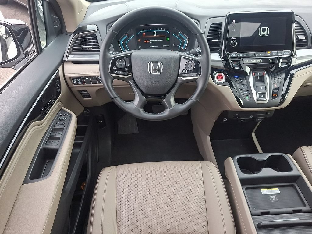 Used 2023 Honda Odyssey Elite image 11