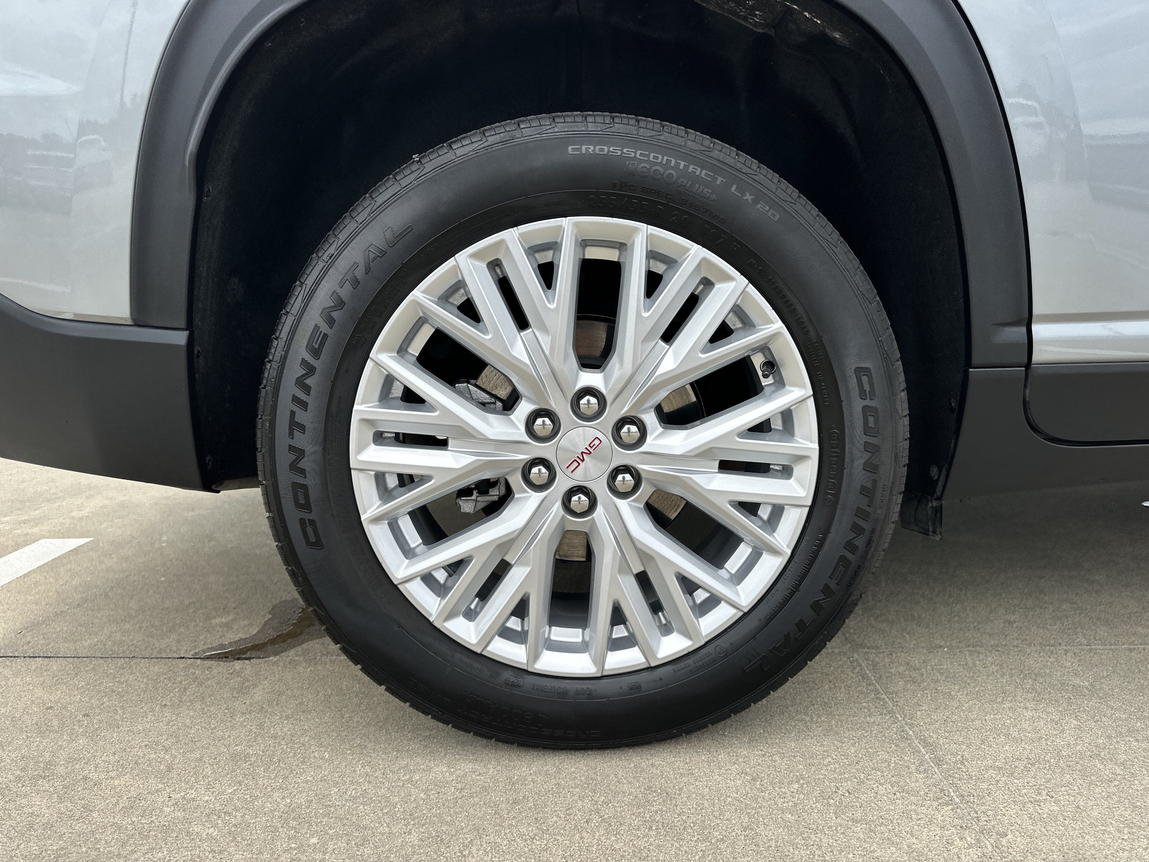 Certified 2026 GMC Acadia Elevation w/ Elevation Premium Package FWD image 34