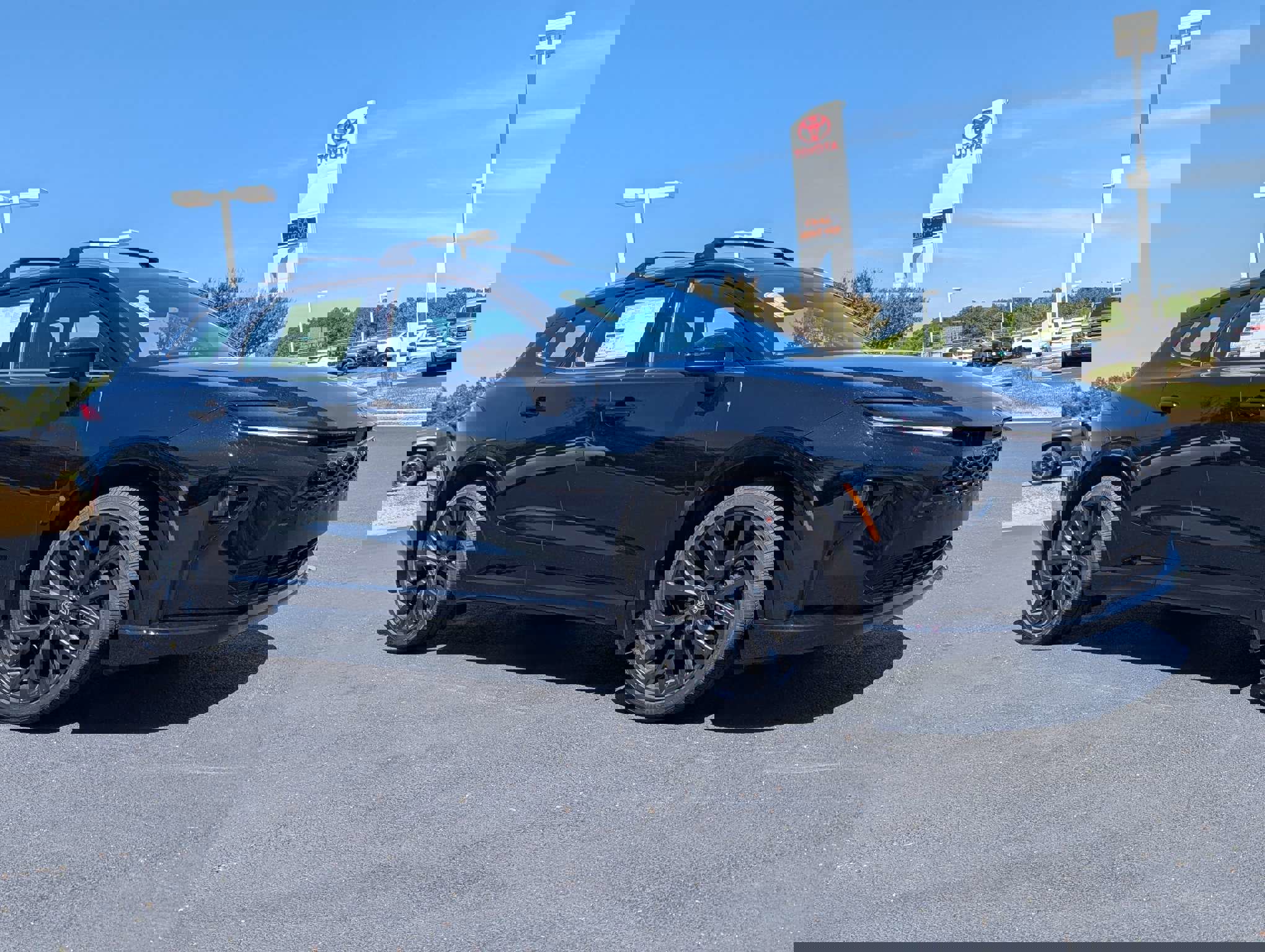 New 2026 Toyota Crown Signia AWD/4WD image 2