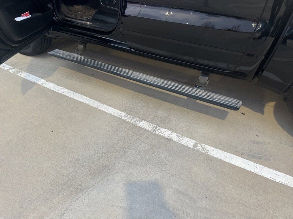 Used 2025 RAM 1500 Limited image 14