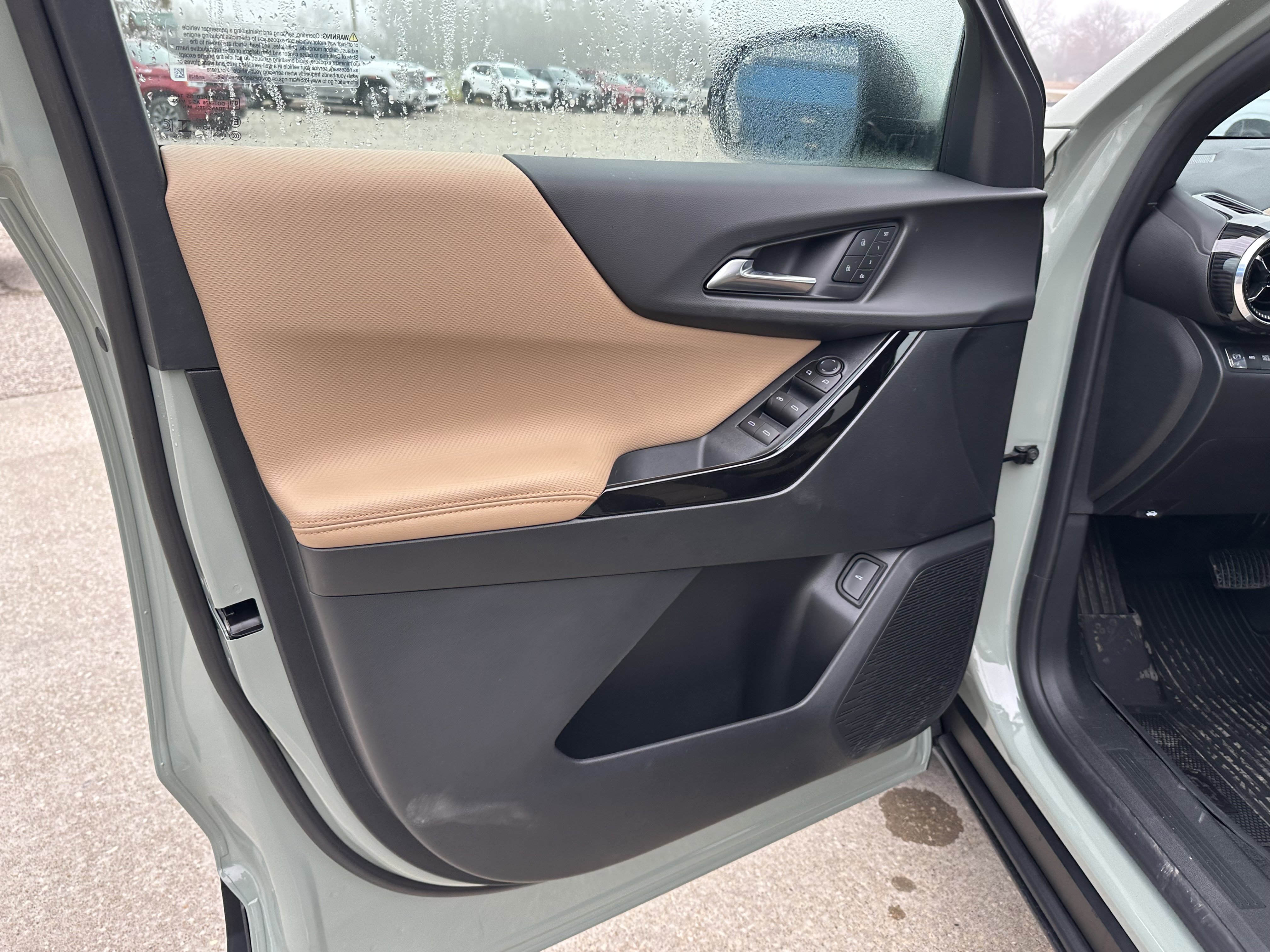 New 2026 Chevrolet Equinox ACTIV image 16