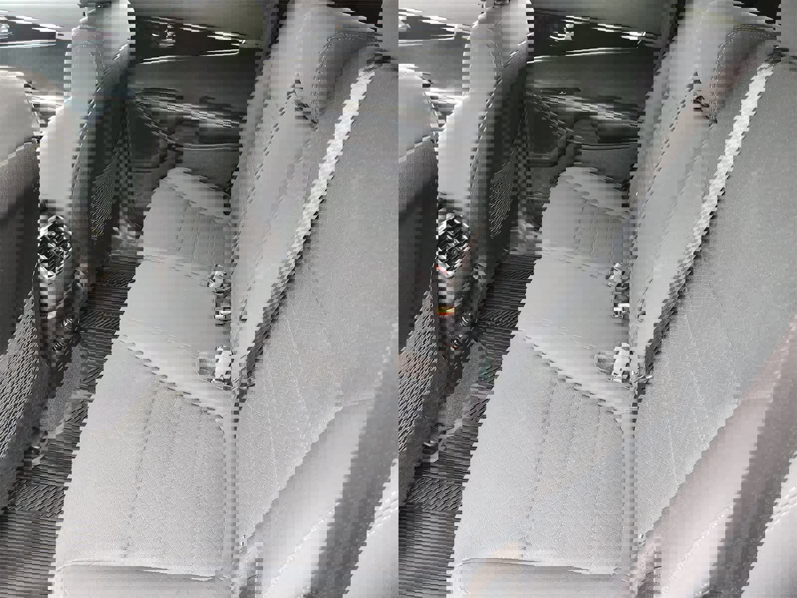 Used 2020 Kia Sorento S image 23