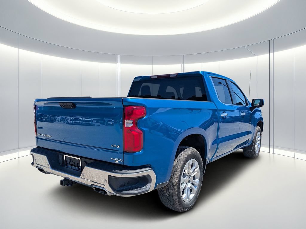 Used 2024 Chevrolet Silverado 1500 LTZ AWD/4WD image 4