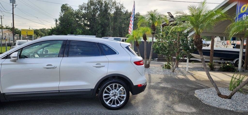 Used 2017 Lincoln MKC Reserve FWD image 7